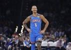 杰伦威谈NBA杯奖金：杰林威每天都跟队友念叨奖金的金额