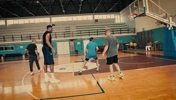 字母哥近期训练，打磨运球后衔接投篮细节🏀